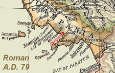 Maps Bay Of Naples with Pompeii on Map of Italy